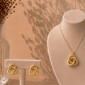 Entwined Knot Set