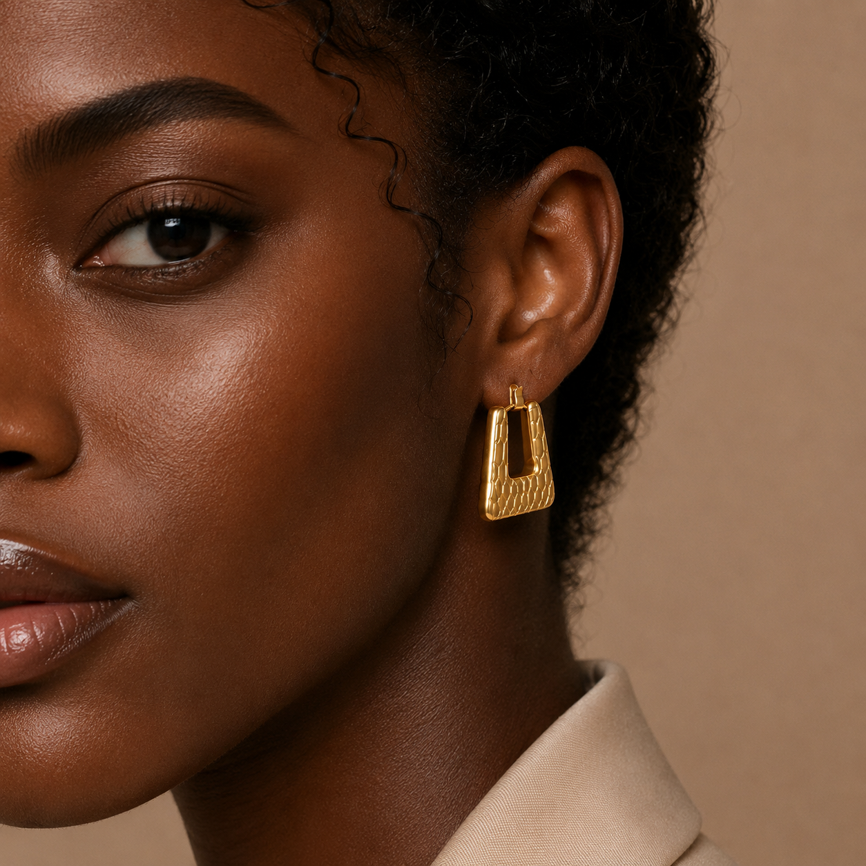 Verra Textured Hoops