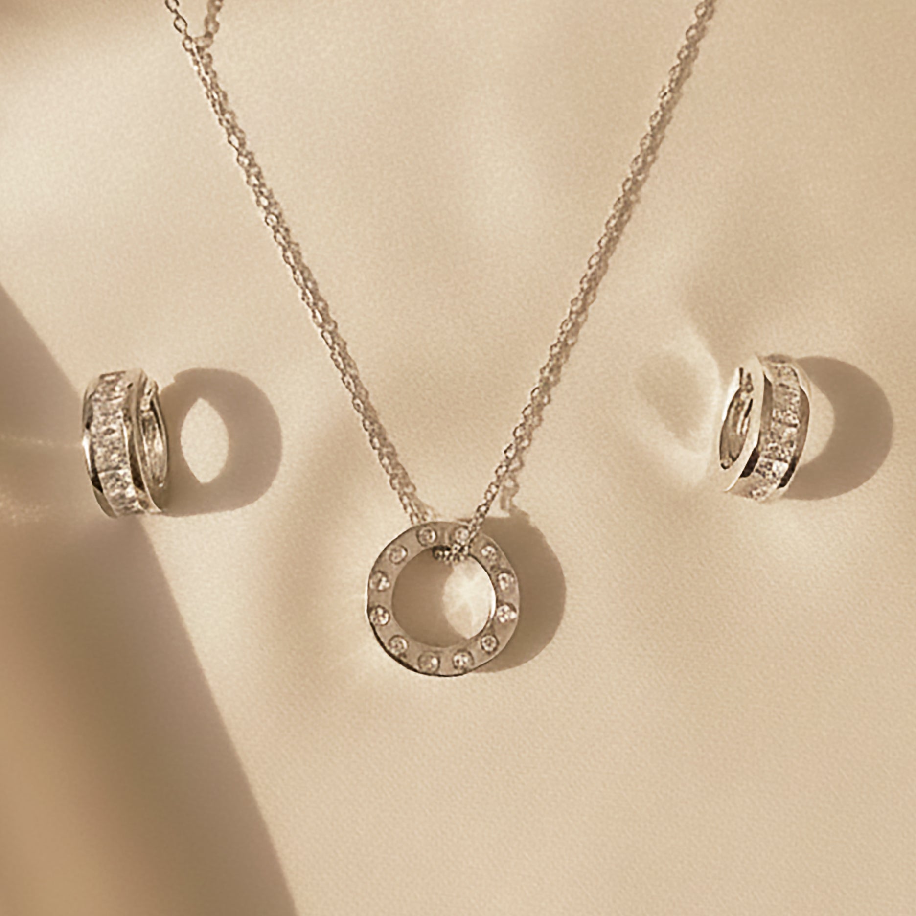 Open Circle – Parure Argentée Pavée