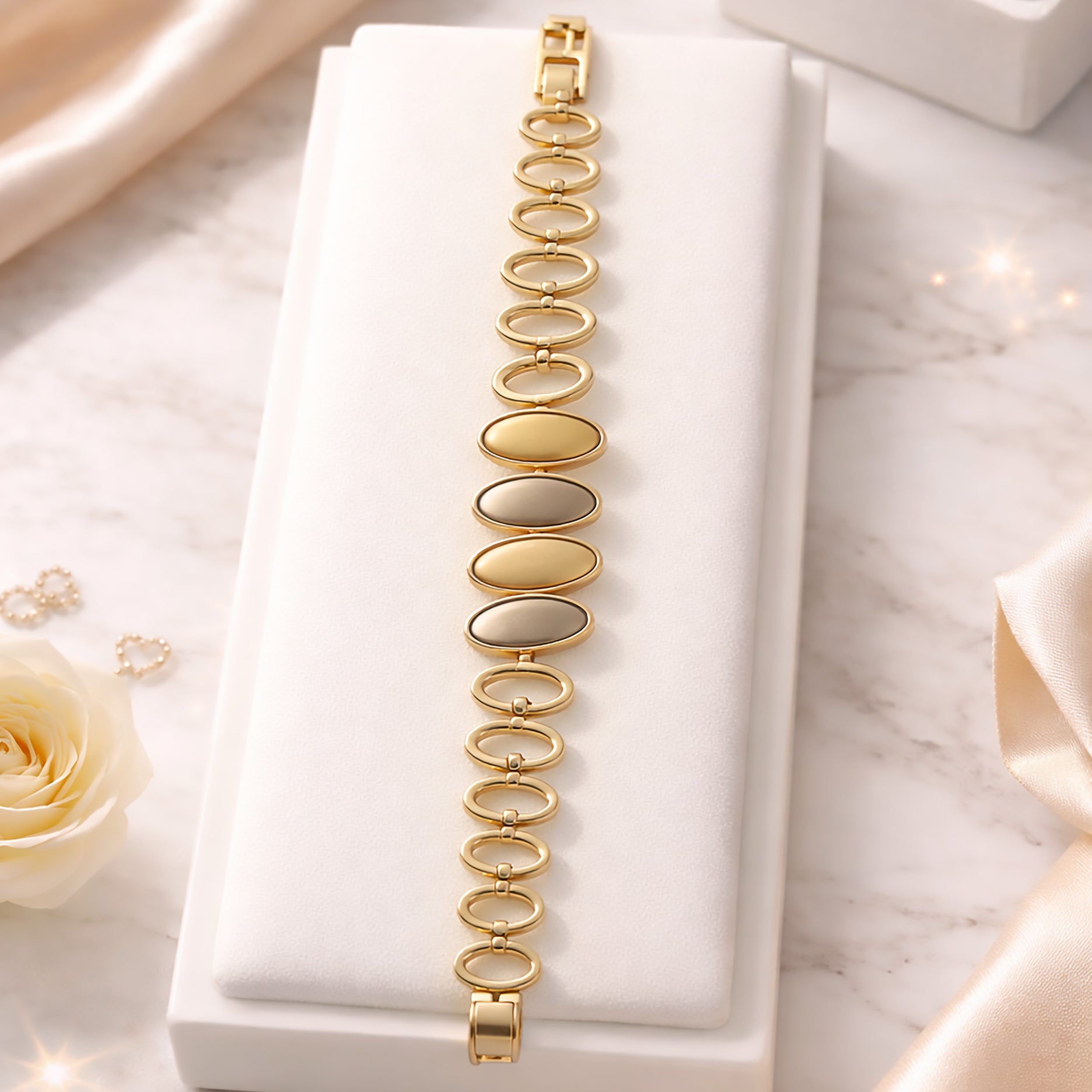 Bracelet Graphique à Maillons Sculptés